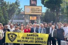 Samsun 19 Mayıs Lisesi mezunları yıkım kararına rağmen yeni bina talebini yineledi