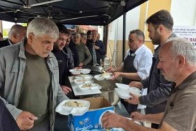 Samsun Alaçam'da Ahilik Haftası programının ardından etli pilav ve ayran ikram edildi
