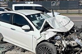 Samsun Atakum'da otomobil minibüse arkadan çarptı, 4 kişi yaralandı