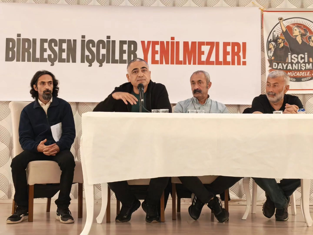 Samsun Atakum'da panelde belediye işçilerinin örgütlenme deneyimleri ele alındı