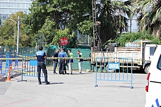 Samsun Canik'te gazetecilere çekim engeli, polis güvenlik şeridi dışında izin verdi