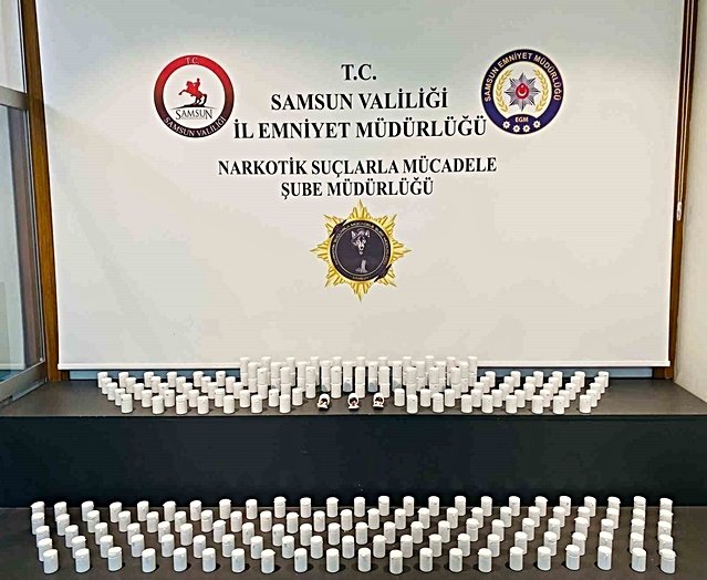 Samsun İlkadım'da 4 şüphelinin ev ve arazilerinde 10 bin 104 sentetik hap bulundu