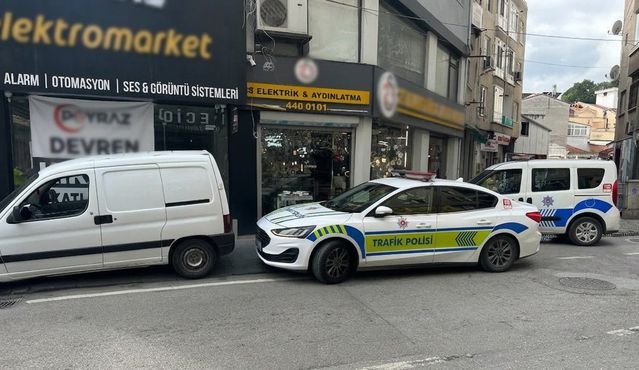 Samsun İlkadım'da hafif ticari araç motosiklete çarptı, sürücü yaralandı