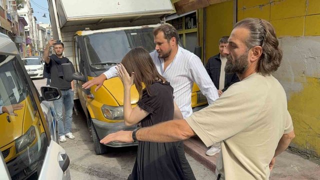 Samsun İlkadım'da intihara kalkışan 22 yaşındaki ABD vatandaşı kadın indirildi