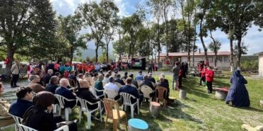 Samsun Kavak'ta Gazze'deki çocuklar için umut uçurtmaları gökyüzüne bırakıldı