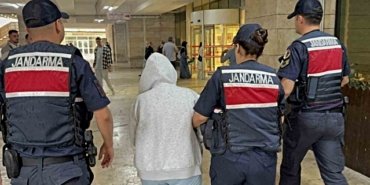 Samsun Tekkeköy'de jandarma kontrolünde yakalanan 16 suçtan aranan kadın tutuklandı