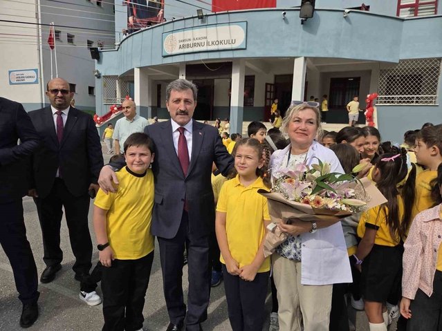 Samsun'da 250 bin 562 öğrenci ders başı yaptı, Vali Tavlı'dan Türkiye Yüzyılı mesajı