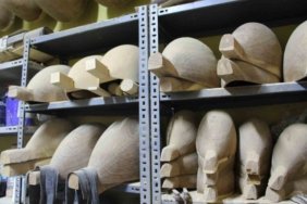 Samsun'da emekli öğretmenin bağlama atölyesinde ustalık 25 yıldır sürüyor