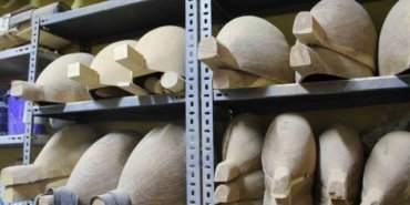 Samsun'da emekli öğretmenin bağlama atölyesinde ustalık 25 yıldır sürüyor