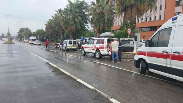 Samsun'da motosiklet yayaya çarptı, sürücü ve yaya yaralandı