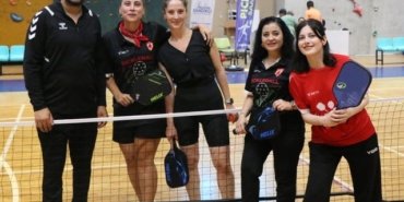 Samsun'da öğretmenlere pickleball eğitimi için Canik'te protokol imzalandı