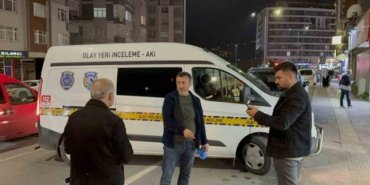 2 ay önce barıştığı eşini kıskançlık tartışmasında bıçakladı