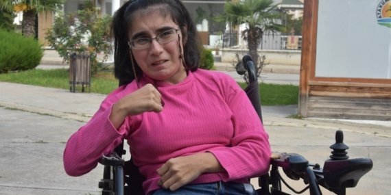 Anne karnında 'yaşamaz' denilen Kader Dilek Erduran 34 yaşında: Bu bir engel değil, yaşam şekli