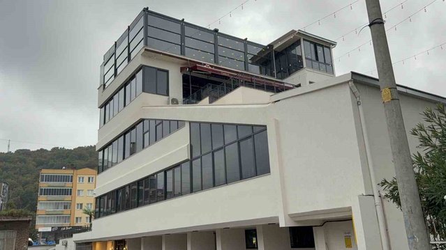 Atakum'da restoranda iş kazası: Servis asansörünün kabiniyle düşen 31 yaşındaki garson öldü