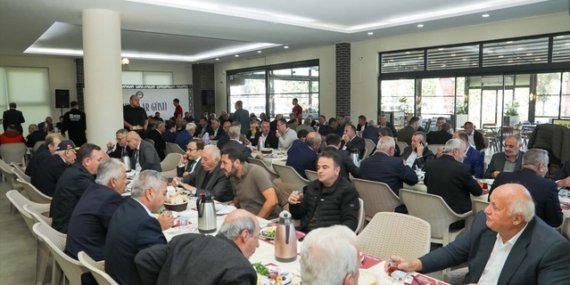 Bafra'da muhtarlara yönelik kahvaltıda 139 mahalle için iş birliği vurgulandı