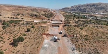 Bakan Uraloğlu, Ankara-Samsun hızlı tren süresinin 2,5 saat olacağını söyledi