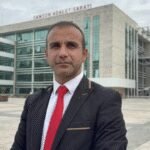 Bir yıldır haftada 3 kez kapısına polis geliyor! Nedeni de akıl almaz
