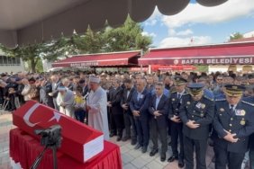 Denize düşerek hayatını kaybeden gazi polis Numan Şen Bafra'da toprağa verildi