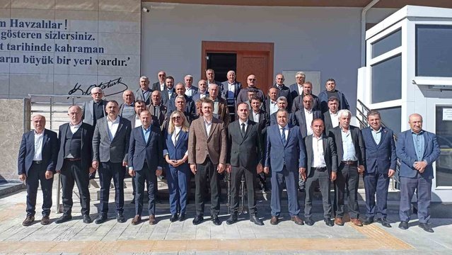Havza'da Muhtarlar Günü çelenk töreni ve ziyaretlerle kutlandı