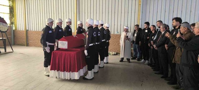 İstanbul'da görevli polis memuru Göçmez'in cenazesi Çarşamba'da toprağa verildi