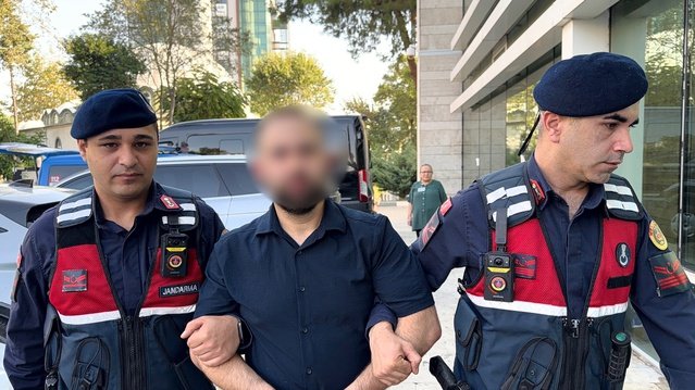 Jandarmaya mukavemetten gözaltına alınan şüpheli, Samsun Atakum'da ağabeyini darbetti