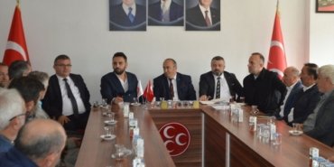 MHP'li Kurt, Havza'da muhtarlara sendika üyeliği hakkı verildiğini söyledi