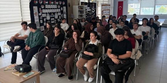 OMÜ Bafra MYO'da 50 öğrenciye yapay zeka okuryazarlığı eğitimi verildi