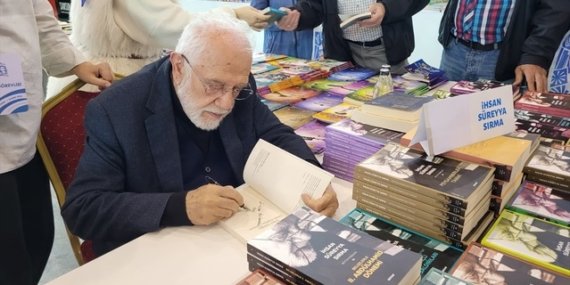 Prof. Dr. Sırma, Samsun Kitap Fuarı'nda Haçlı seferlerinin nedenlerini anlattı