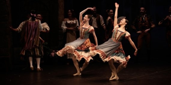 SAMDOB'un Don Kişot balesi 190 kişilik kadroyla kapalı gişe sahnelendi