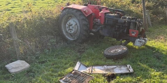 Samsun Bafra'da kontrolden çıkan traktör devrildi, sürücü olay yerinde öldü