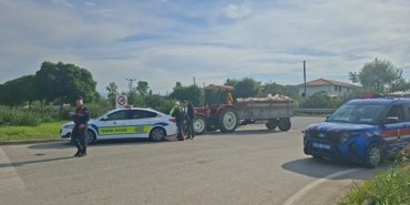 Samsun Bafra'da motosiklet ile traktör çarpıştı, yaralı sürücü hastaneye kaldırıldı
