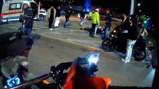 Samsun Canik'te motosiklet devrildi, sürücü ambulansla hastaneye kaldırıldı