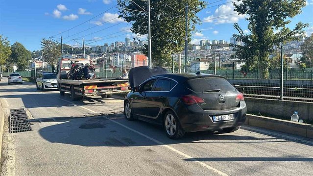 Samsun Canik'te otomobil ile motosiklet çarpıştı, 2 kişi yaralandı