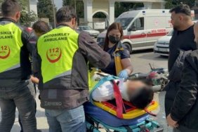 Samsun Canik'te otomobille çarpışan motosikletin 17 yaşındaki sürücüsü yaralandı