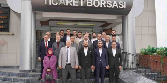 Samsun Çarşamba'da daire amirleri Ticaret Borsası Başkanı Yılmaz'a hayırlı olsun dedi