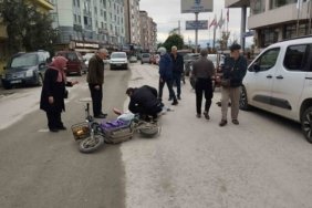 Samsun Çarşamba'da elektrikli bisikletten düşen 18 yaşındaki genç yaralandı