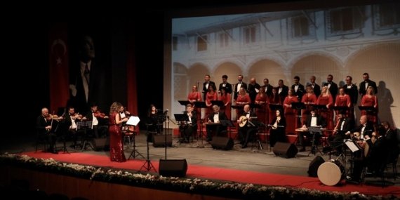 Samsun Devlet Klasik Türk Müziği Korosu, Cumhuriyet'in 103. yılında sahne aldı