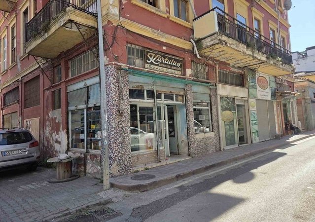 Samsun İlkadım'da 71 yıldır açık mahalle bakkalı süpermarket rekabetine dayanamadı