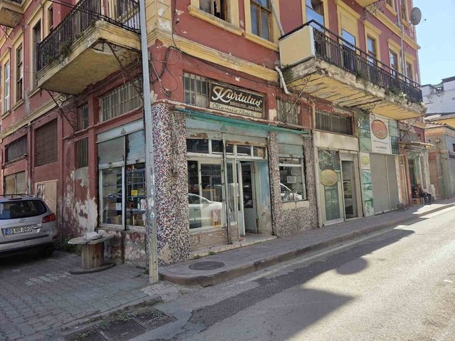 Samsun İlkadım'da 71 yıldır açık mahalle bakkalı süpermarket rekabetine dayanamadı