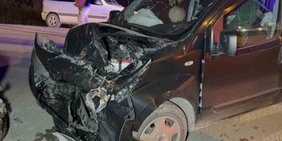 Samsun İlkadım'da cezaevi yolunda iki araç çarpıştı, 5 kişi yaralandı