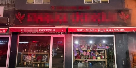 Samsun İlkadım'da itfaiye yangında mahsur kalan kediye oksijen ve kalp masajı yaptı