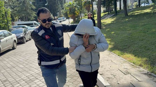 Samsun İlkadım'da kıskançlık yüzünden eşini bıçaklayan koca adliyeye sevk edildi.