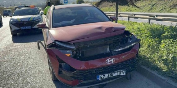 Samsun İlkadım'da otomobil öndeki araca arkadan çarptı, yaralanan olmadı