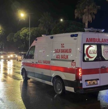 Samsun İlkadım'da yolun karşısına geçmek isteyen yayayı SUV çarptı, yaya yaralandı.