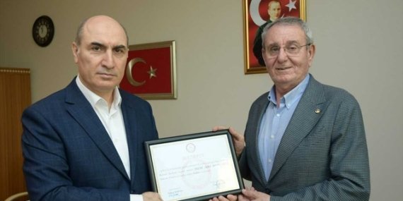 Samsun TSO Başkanı Murzioğlu güven tazeledi, mazbatasını Altun'dan aldı