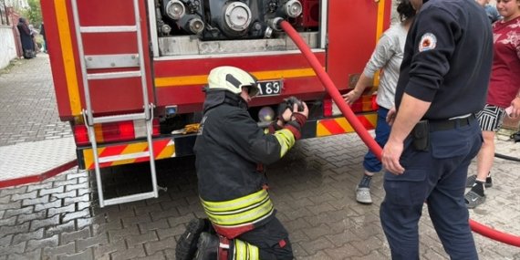 Samsun Vezirköprü'de yangında eşyalar kullanılamaz hale geldi, kedi kurtarıldı