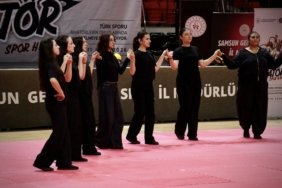 Samsun'da Amatör Spor Haftası'nda sporcular yürüdü, 175 antrenörle çalışılıyor