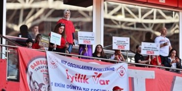 Samsun'da kız sporcular, 11 Ekim Dünya Kız Çocukları Günü'nde locadan maç izledi