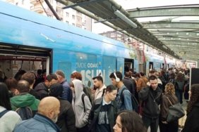 Samsun'da sabah tramvay yoğunluğu yaşanıyor, 12 tramvaydan 2'si hizmette