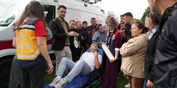 Samsun'da sağlık personeline işaret dili, işitme engellilere ilk yardım öğretildi